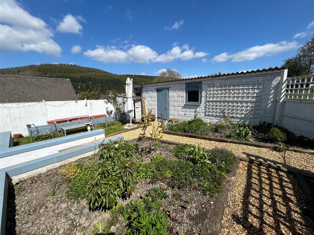 Els rear outbuilding 1.jpg