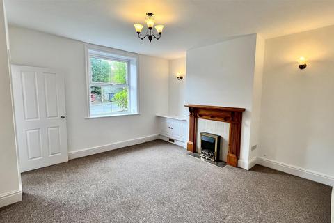 3 bedroom end of terrace house to rent, Abbey Road, Shepley, Huddersfield HD8 8EL
