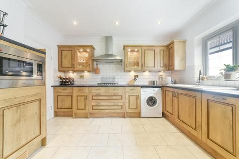 undefined, Chapel Way, Epsom
