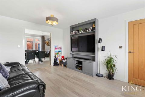 4 Badgers Way, Bishopton, Stratford-upon-avon, CV37 0UJ