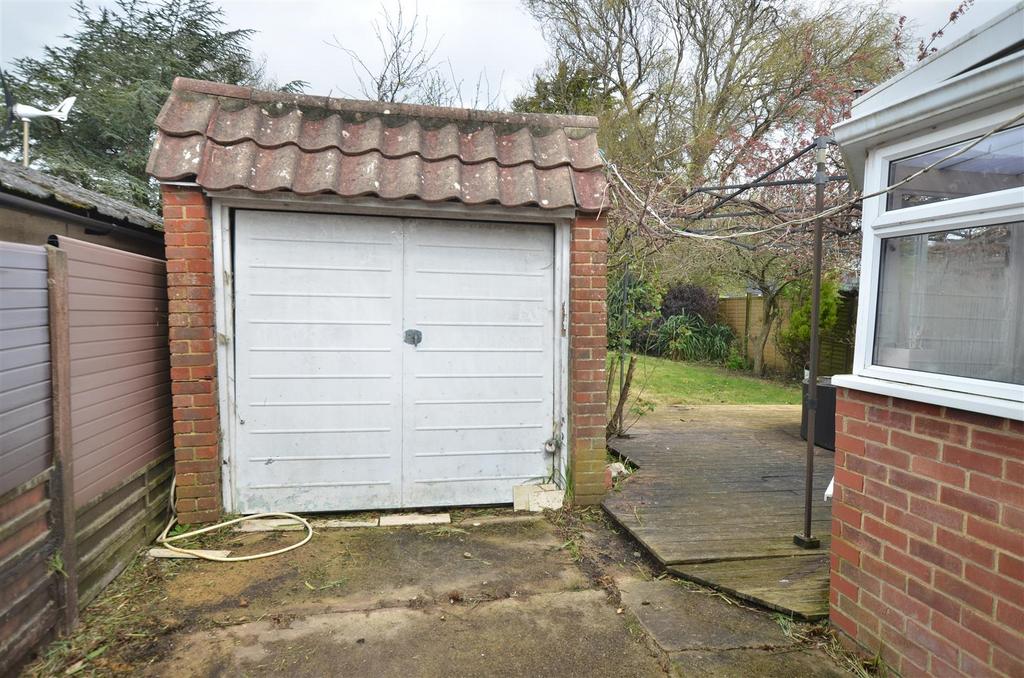 Garage.JPG