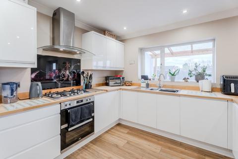 52 Grosvenor Road, Lower Gornal, Dudley, DY3 2PR