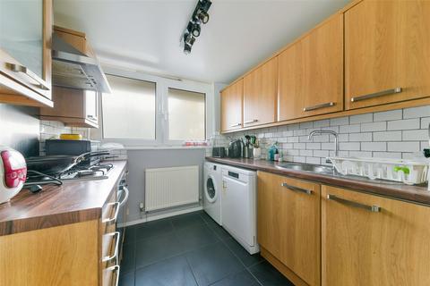 2 bedroom flat for sale, Oakley Square, Euston, NW1