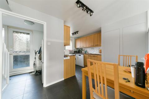 2 bedroom flat for sale, Oakley Square, Euston, NW1