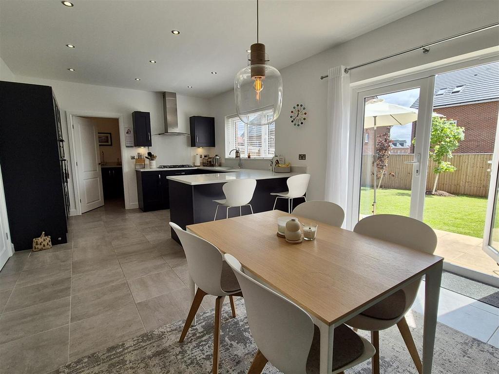 Open plan dining kitchen