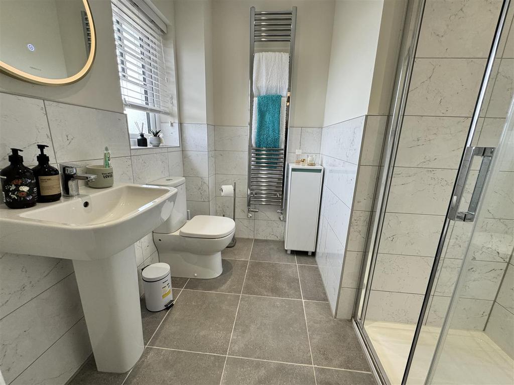 En suite shower room