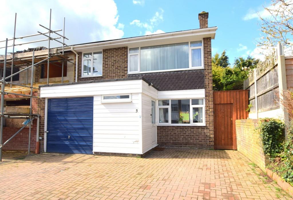 Shalford Road, Billericay, CM11 4 bed semidetached house for sale £