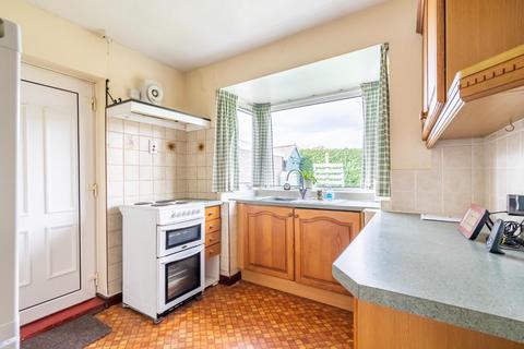 2 bedroom semi-detached bungalow for sale, Heather Croft, York