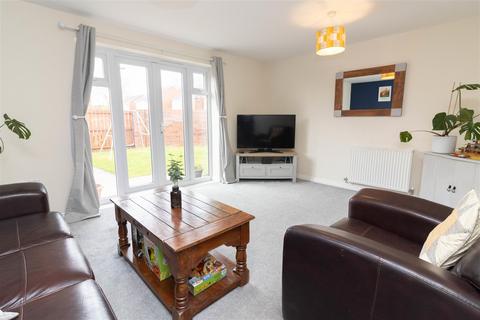 3 bedroom semi-detached house for sale, Miller Close, Newcastle Upon Tyne