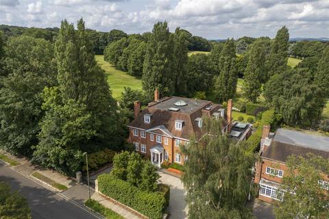 6 bedroom detached house for sale, Winnington Road, N2