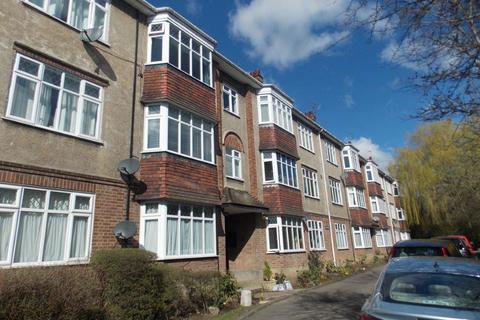 Loughton - 2 bedroom flat for sale
