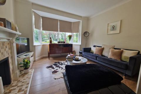 2 bedroom flat for sale, Goldings Hill, Loughton IG10