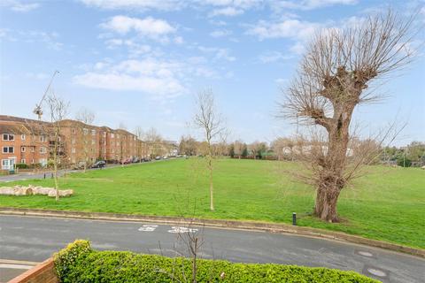 3, Jonathan Court Windmill Road, London, W4 1SA