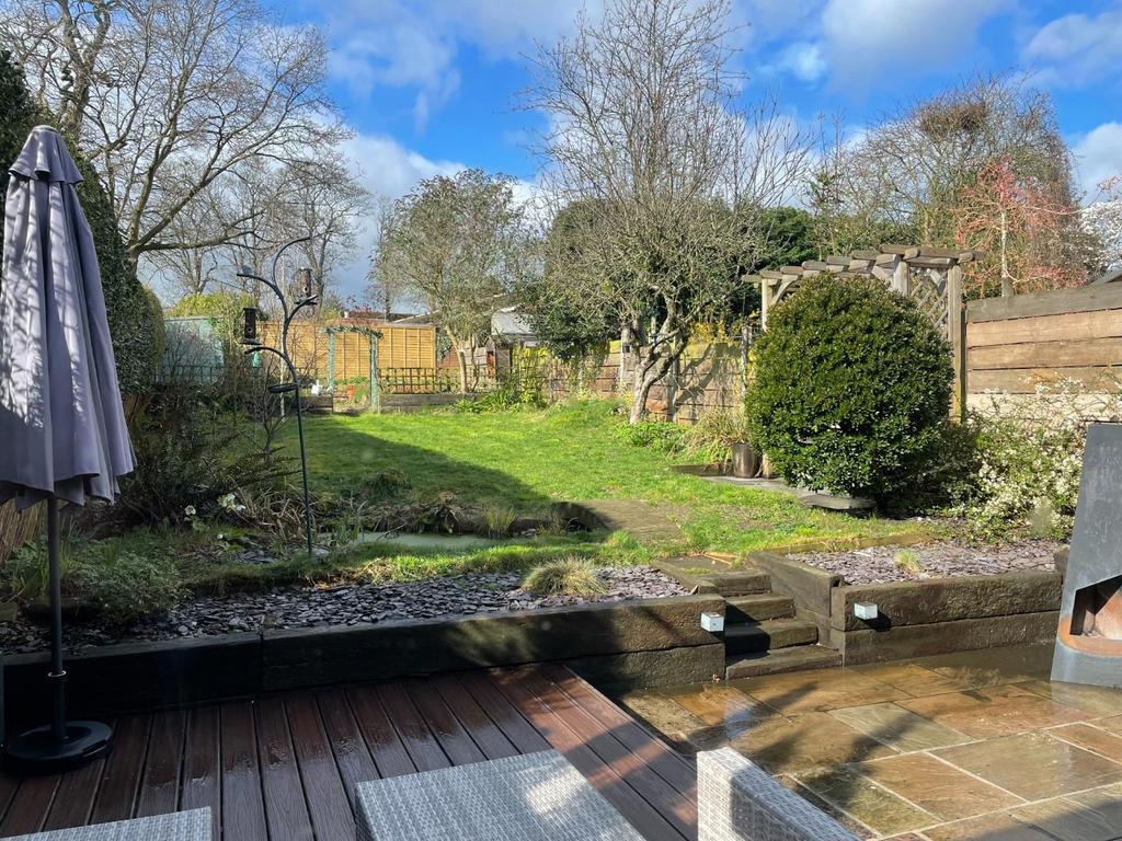 11 Beech Grove garden 1.jpg