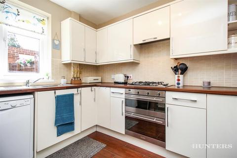 3 bedroom semi-detached house for sale, Beckenham Avenue, East Boldon