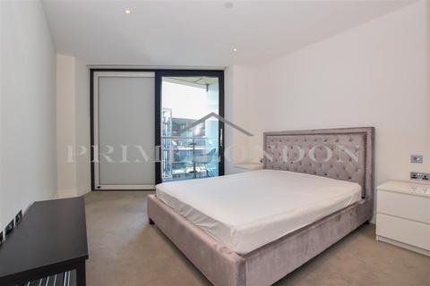 2 bedroom apartment to rent, Four Riverlight Quay, Nine Elms, London