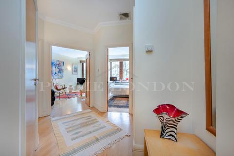 1 bedroom apartment for sale, Whitehouse Apartments, South Bank, London