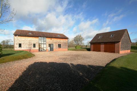 4 bedroom barn conversion to rent - Ombersley Road, Hawford, Worcester