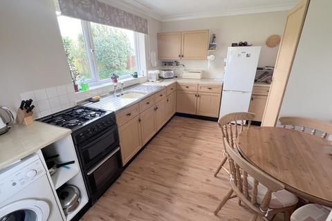 4 bedroom detached house for sale, Heath Farm Way, Ferndown, BH22