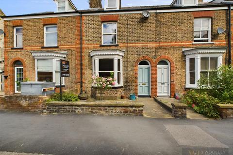 3 bedroom terraced house for sale, Kings Mill Road, Driffield