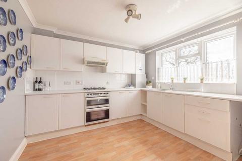 68 Spencer Road, Slough, SL3 8RT