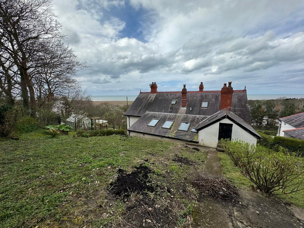 Llanon, Ceredigion, SY23 5 bed cottage for sale £430,000