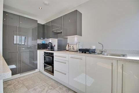 1 bedroom flat for sale, Pinnacle House, Southbury Road, Enfield