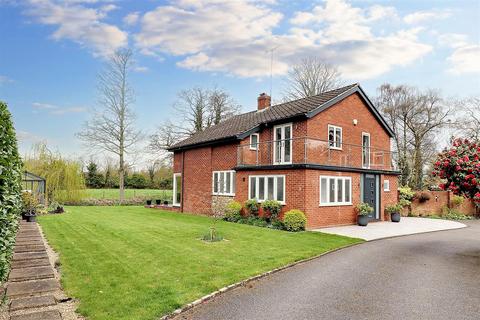 4 bedroom detached house for sale, Longwater Lane, Norwich NR5