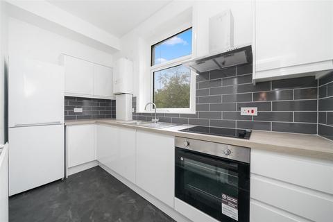 1 bedroom flat to rent, St. Pauls Avenue, London NW2