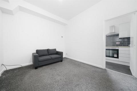 1 bedroom flat to rent, St. Pauls Avenue, London NW2