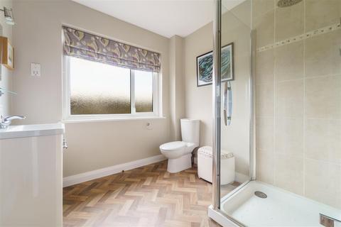3 Hambledon Vale, Epsom, KT18 7DA