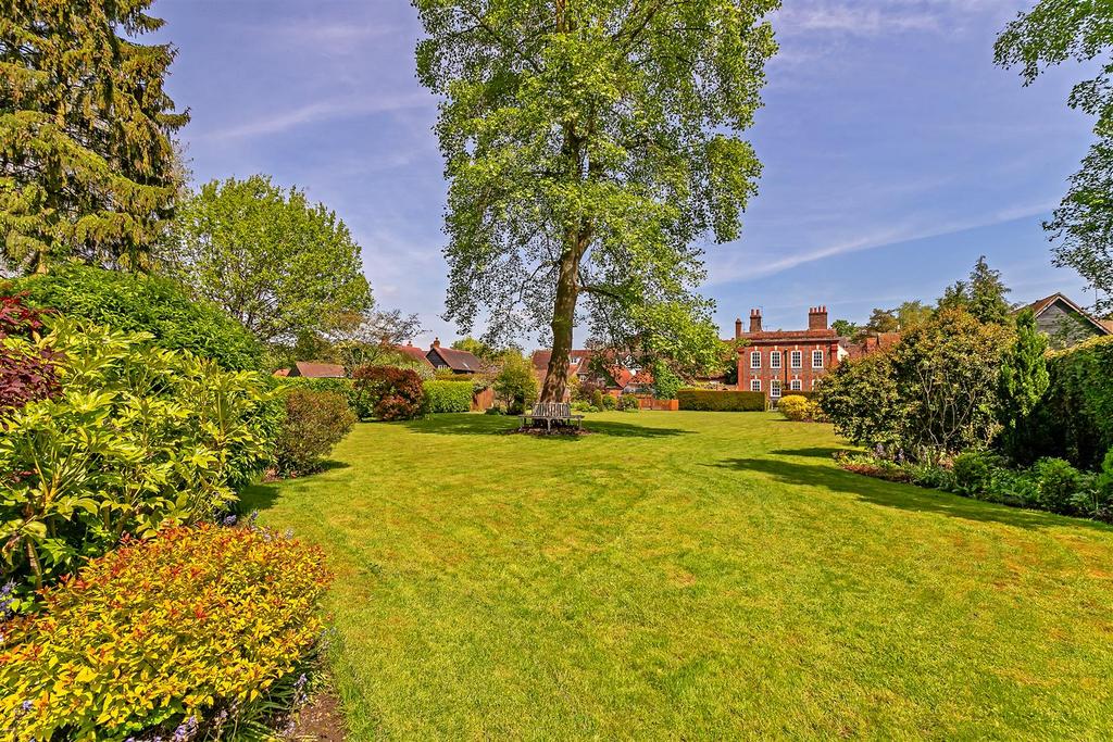 Manor Garden House May24-58.jpg
