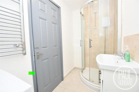 1 bedroom apartment to rent, Beresford Road, Lowestoft, Suffolk