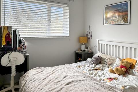 1 bedroom flat for sale, Lakemead, Ashford