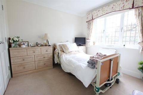 1 bedroom retirement property for sale, ASHCROFT PLACE, LEATHERHEAD, KT22