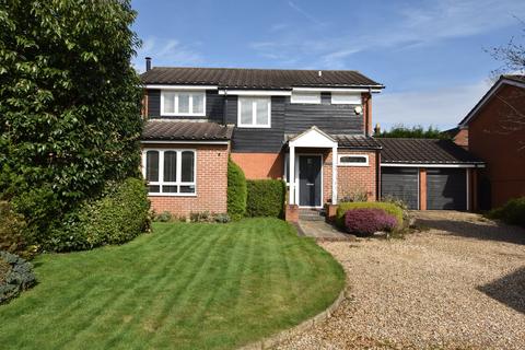 1 Cheney Close, Binfield, Bracknell, RG42 4HF