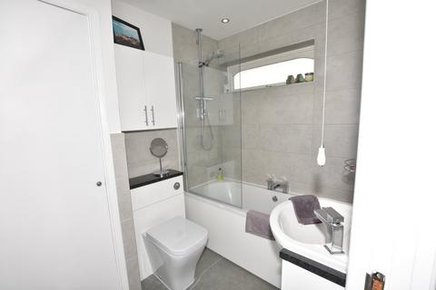 1 Cheney Close, Binfield, Bracknell, RG42 4HF
