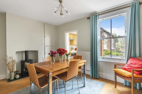 19 Queens Road, Thame, OX9 3NF