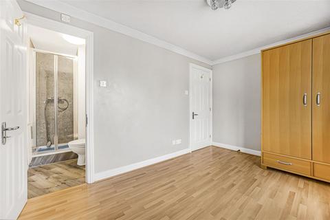 24 Dickens Close, Caversham, Reading, RG4 5LZ