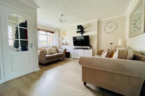38 Doeshill Drive, Wickford, SS12 9RD