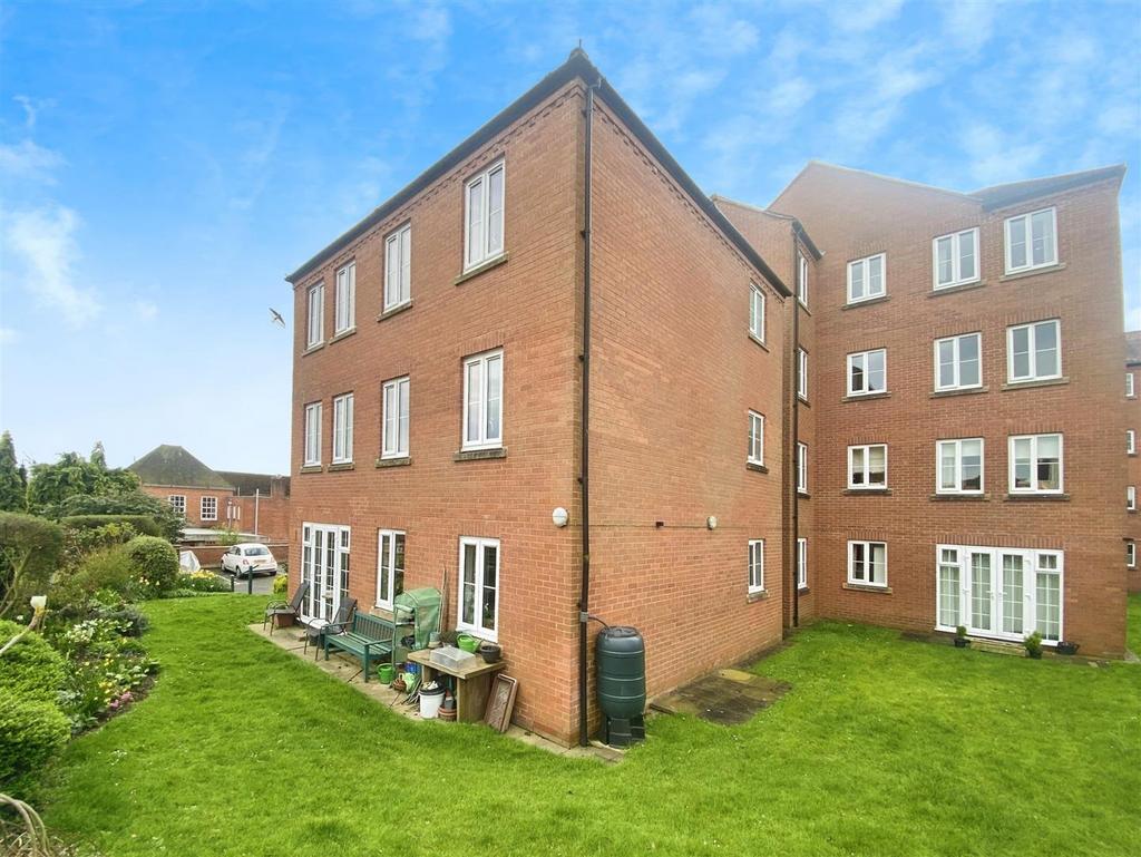 Old Street, Ludlow 2 bed retirement property for sale £105,000