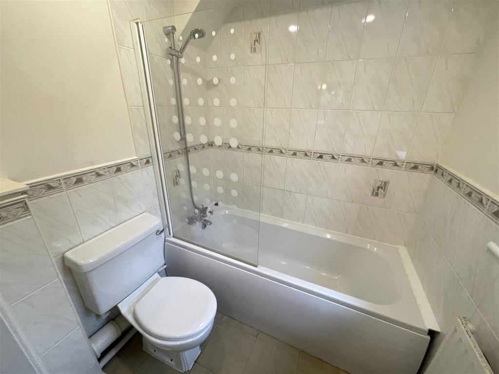 Bathoom.jpg