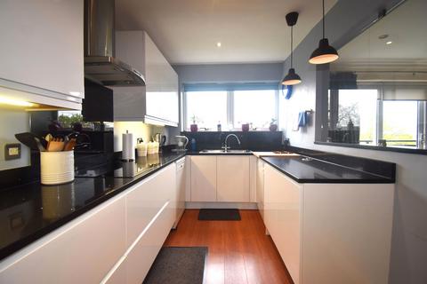 2 bedroom apartment for sale, Farington Acres, Vale Road, Weybridge, KT13