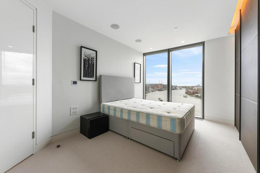 Bedroom pic.jpg