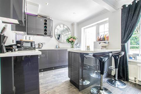 53 Heathgate, Hertford Heath, Hertford, SG13 7PL
