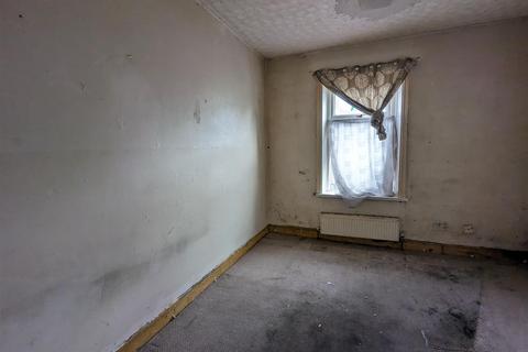 5 bedroom semi-detached house for sale, Wightman Street, Bradford