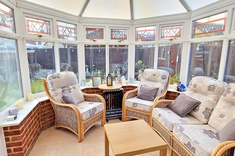 21 Benson Close, Bicester, OX26 4FQ