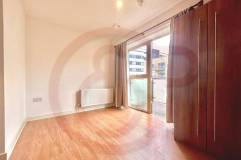 1 bedroom apartment to rent, North Drive, Hounslow