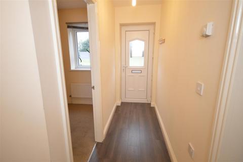 2 bedroom flat for sale, Shakespeare Crescent, Castleford