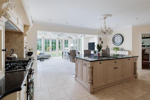 5 bedroom detached house to rent, Goughs Lane, Knutsford